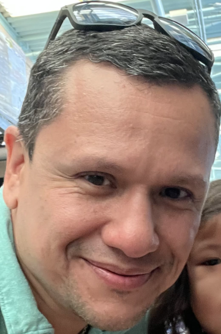 Oswaldo Ruiz, owner of OE Landscape